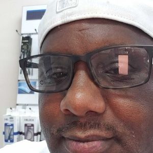 Meet your Posher, Robert